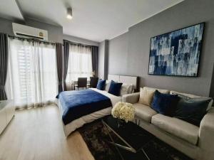 For SaleCondoRama9, Petchburi, RCA : Condo for sale with tenant 
 🔥1 year contract (contract expires March 2025) 
 🔥Yield 4.7% 
 . 
 📍Ideo New Rama9 Rama 9-Ramkhamhaeng