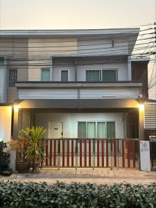 For RentTownhouseChaengwatana, Muangthong : House for rent short term - long term
