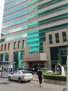 For RentOfficeBangna, Bearing, Lasalle : BS1348 Office space for rent 157 sq m. Bangna Complex Building. Near Central Bangna Convenient travel near the expressway