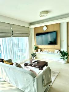For RentCondoSukhumvit, Asoke, Thonglor : 🍁Condo for rent Siamese Thirty Nine, Penthouse room, 3 bedrooms 🍁🍁Duplex, decorated, ready to move in. 🍁 Complete with electrical appliances 🍁Near BTS Phrom Phong