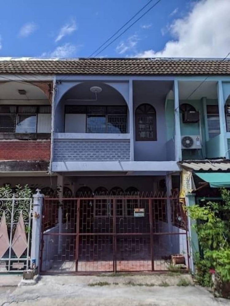 For RentTownhouseRathburana, Suksawat : Townhouse for rent Pracha Uthit Zone, near Makro Pracha Uthit, only 2 minutes.