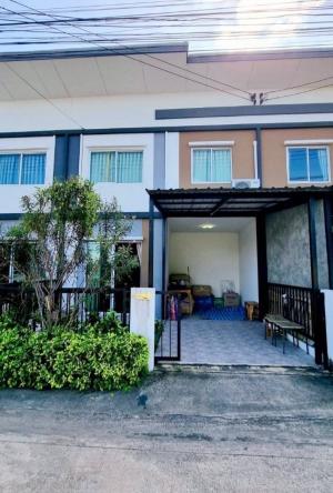 For RentTownhousePathum Thani,Rangsit, Thammasat : For rent: Townhome with furniture, Rangsit, Lam Luk Ka, Khlong Si. Near Bo Ngern Food Park