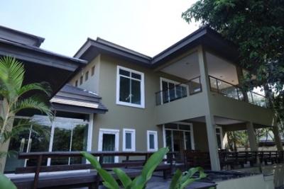 For RentHouseMin Buri, Romklao : For rent, detached house, resort style, Ramkhamhaeng 118, 500 sqm., 3 bedrooms, with garden and lake near Ascott International School.
