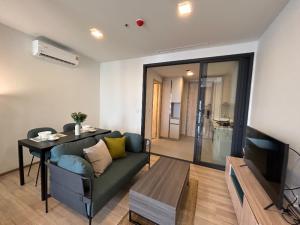 For RentCondoRatchathewi,Phayathai : 🎀✨XT Phayathai for rent!🎀✨ Brand new room l High floor l Fully furnished l Near BTS Phayathai