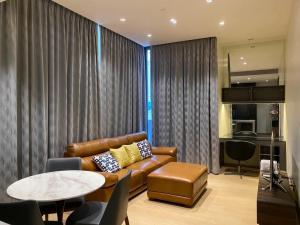 ให้เช่าคอนโดวิทยุ ชิดลม หลังสวน : 28 Chidlom, 2 bed 2 bath 74sqm