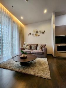 For RentCondoSukhumvit, Asoke, Thonglor : Urgent rent, luxury condo, good location, THE XXXIX 2 Bed & 2 Baths!