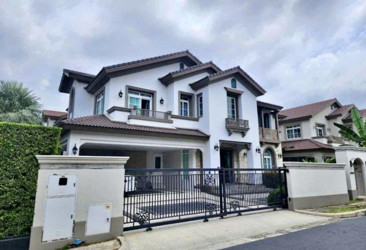 For RentHouseBangna, Bearing, Lasalle : 🌟For rental Detached House Nantawan Bangna Km. 7. Detached House 2 storeys 4 Bedrooms / 5 Bathrooms. Fully furnished and ready to move in.Nearby Mega Bangna.🔑Rental Fee 200,000 THB /Month