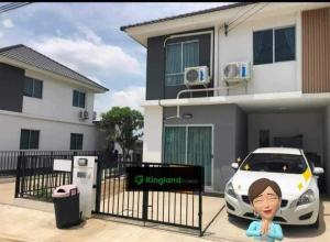 For RentTownhousePathum Thani,Rangsit, Thammasat : #Corner townhouse for rent There is a lot of space. #Can raise animals, Pruksa 116 Rangsit-Thanyaburi, location Khlong Hok, near Rajamangala University of Technology Thanyaburi, has 3 bedrooms, 2 bathrooms, 4 full air conditioners, rent 13,000 baht/month,