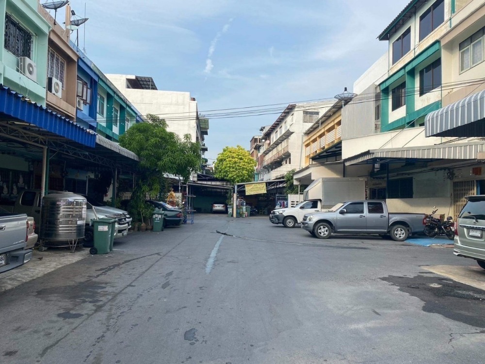 For SaleShophouseRama3 (Riverside),Satupadit : K1556 3-story commercial building for sale, Soi Chalam Nimit Rama 3, recently renovated, area 14 square wah, usable area 150 square meters, parking for 1 car.