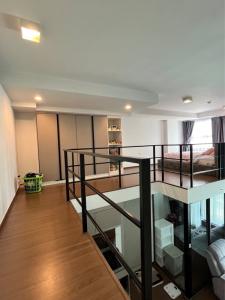 For RentCondoRama9, Petchburi, RCA : For rent, ideo new Rama 9, inexpensive price, ready to move in, urgent +++