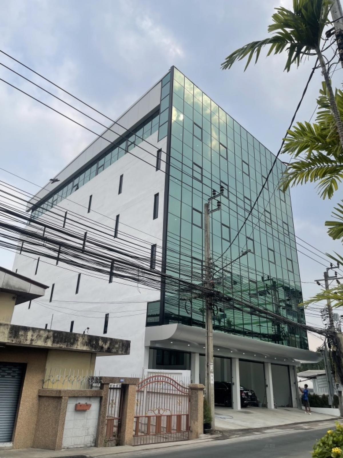 For RentOfficeLadprao101, Happy Land, The Mall Bang Kapi : 📢👇Just renovated 6 storey office building located on the main road