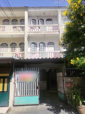 For RentTownhousePinklao, Charansanitwong : For rent, cheap, 3-story townhouse, good location, near BTS Charan 12, if interested call: 0922829196