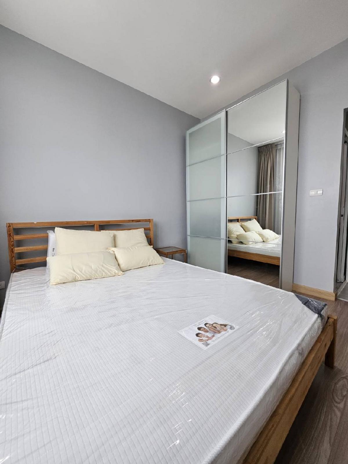 For SaleCondoChaengwatana, Muangthong : 🏬🚅New condo for sale, very close to Astro Chaengwattana BTS, next to the Pink Line BTS. The room is fully decorated, very new, never lived in.