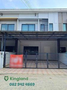 For RentTownhouseLadkrabang, Suwannaphum Airport : #2-story townhome for rent, The Connect On Nut-Wongwaen, 3 bedrooms, 2 bathrooms, 2 parking spaces, 21 sq m, usable area 119 sq m, width 5.7 m, next to Kanchanaphisek Road, near Mega Bangna Stadium. Suvarnabhumi flight rent 17,000 baht/month