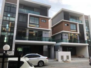 For RentTownhouseSamut Prakan,Samrong : Home office for rent THE BEST VILLA, King Kaew Road. There is air conditioning, some furniture, 5 bedrooms, 7 bathrooms, rental price 65,000 baht per month. Can register a company