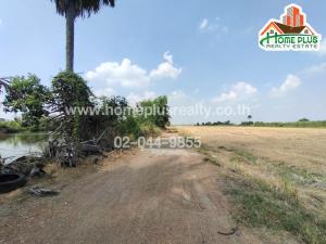 For SaleLandMin Buri, Romklao : Land opposite Soi Phadungphan 28 Near St. Teresa School, area 70 square meters.