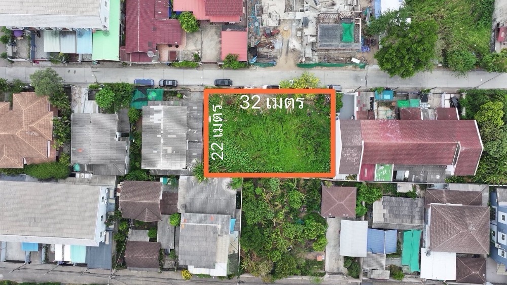 For SaleLandKasetsart, Ratchayothin : Beautiful, rare plot of land for sale, 174 sq m, Soi Ramintra 8, near Ramintra BTS Station Km. 4, only 850 meters, near Big C Ramintra, near the Royal Thai Army Golf Course! Urgent!!