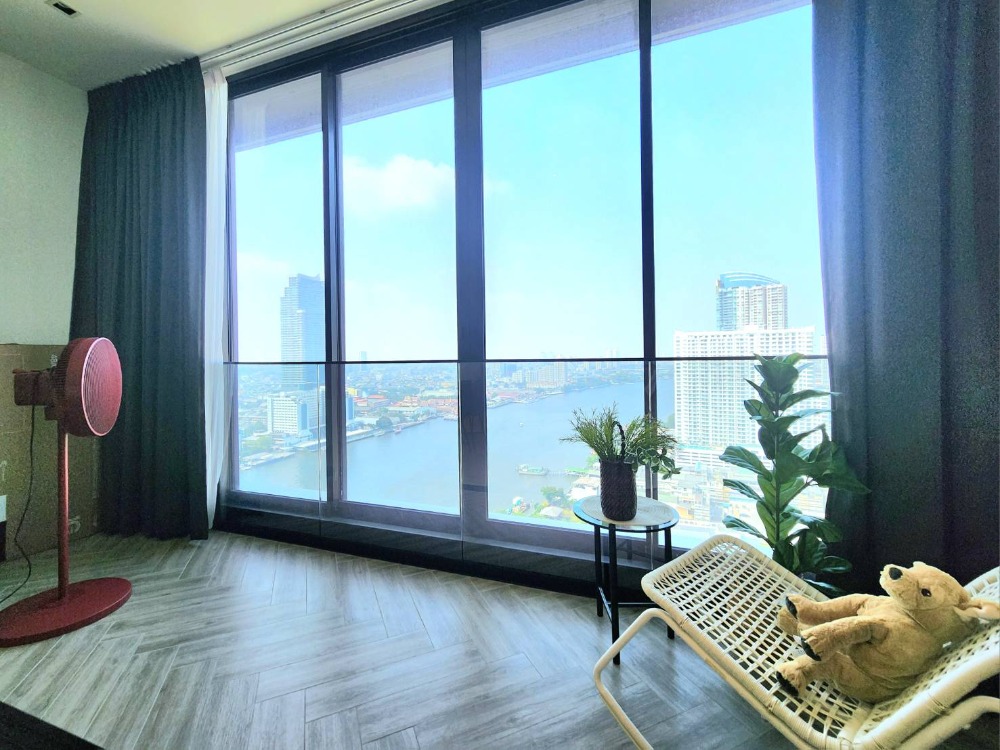 For RentCondoWongwianyai, Charoennakor : 🔥For Rent🔥Chapter Charoennakhon - Riverside(Chapter Charoennakhon - Riverside, near Iconsiam Riverfront View, Building A, 2 bedrooms, 2 bathrooms, fixed parking for 2 cars, fully furnished, ready to move in.