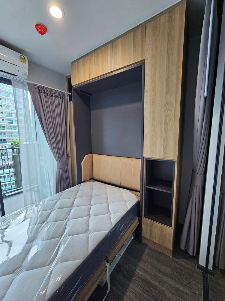 For RentCondoSiam Paragon ,Chulalongkorn,Samyan : Ideo Chula - Samyan【𝐑𝐄𝐍𝐓】🔥Beautiful, warm room, minimal decoration, minimalist style, view of the city center. Fully furnished Complete central area Convenient transportation, near MRT Sam Yan, ready to move in. Hur
