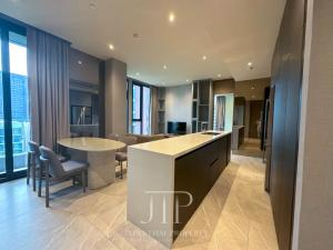For RentCondoSukhumvit, Asoke, Thonglor : Corner Luxury 77sq.m 2bed unit for rent in Thonglor