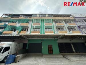 For SaleShophouseRama 2, Bang Khun Thian : Shophouse for sale, 3-story commercial building, Rama 2 Road, Soi 7, near the expressway and O-Ae Market area, ready to move in, cheapest price in this area. Convenient to do business and comfortable to live in.