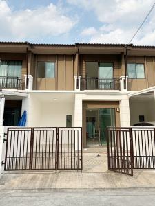 For RentTownhouseChiang Mai : Townhome for rent near by 5 min to Big C Mae Hia, No.9H736