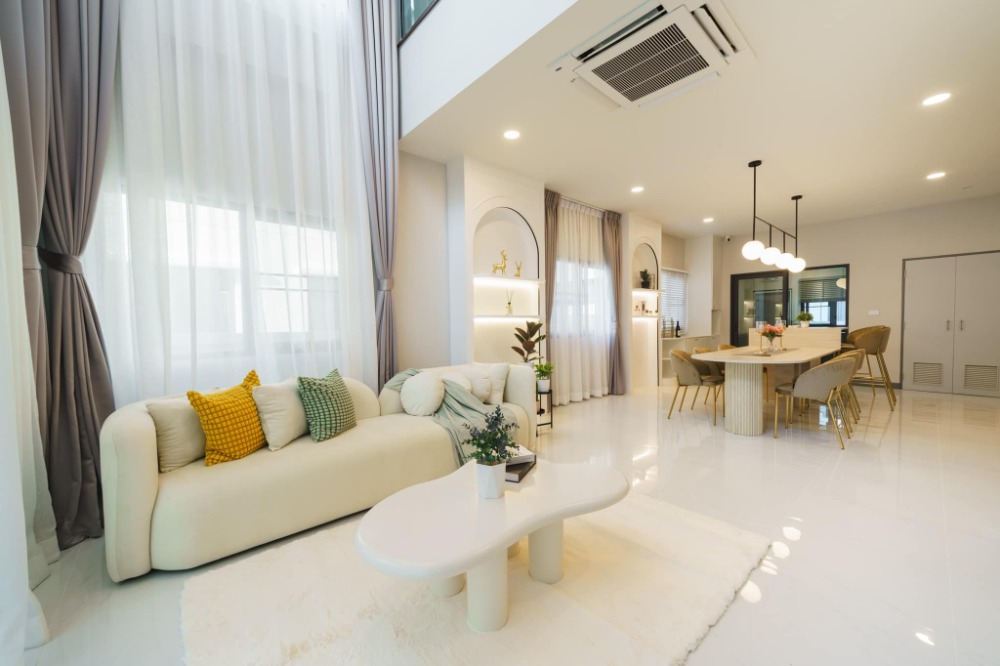 For RentHouseBangna, Bearing, Lasalle : 🔴160,000฿🔴𝐇𝐨𝐮𝐬𝐞 𝐓𝐡𝐞 𝐂𝐢𝐭𝐲 𝐁𝐚𝐧𝐠𝐧𝐚 | Single house The City Bangna ✅ Beautiful house, good location, near department stores. Happy to take a tour. 😊🙏 ( Add​Line​ : @bbcondo88​)​ Property code​ 674-2309