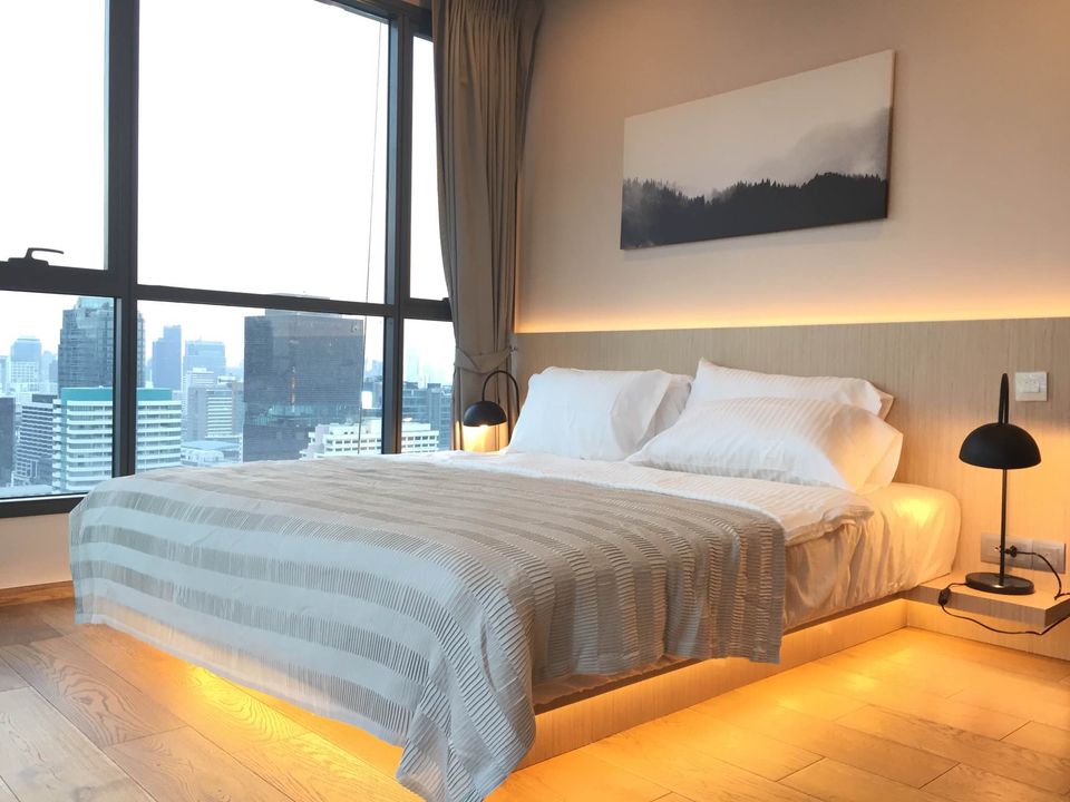 For RentCondoRatchathewi,Phayathai : 👑 Q Chidlom - Phetchaburi 👑 2 bedrooms, 2 bathrooms, 33rd floor, very beautiful view, built-in furniture. Complete with electrical appliances