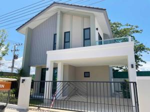 For RentHouseChiang Mai : A house for rent good location near by 5 min to Maejo University,  No.11H438