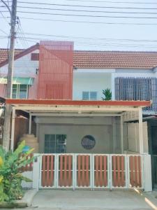 For SaleTownhouseChiang Mai : 2-story townhouse for sale, close to Unity Concorde International School, just 5 minutes, No.7SB072.