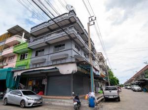 For SaleShophouseRama 2, Bang Khun Thian : High annual return of 240,000 baht!!! Commercial building for sale with tenants, 3 and a half floors, 2 units, 40.3 sq m, corner house in Rama 2 Soi 71 (Sakae Ngam 7), good location, near Central Rama 2 and the expressway, special price!!
