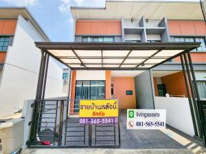 For SaleTownhousePathum Thani,Rangsit, Thammasat : Townhome for sale, Siri Place Navanakorn, SIRI PLACE Navanakorn, corner unit, already added, near Rong Kluea Market, Navanakorn.
