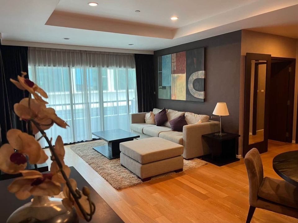 For RentCondoSathorn, Narathiwat : 📣Rent with us and get 500 baht! For rent, Sathorn Gardens, beautiful room, good price, very livable, message me quickly!! MEBK15589