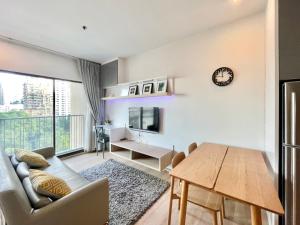 For RentCondoSukhumvit, Asoke, Thonglor : Condo/Apartment - For Rent / Lease -  Bangkok  “Noble Refine Sukumvit 26“ 𝐂𝐨𝐧𝐝𝐨  Beautiful, big 1 bed studio apartment very close to the BTS “Phrom Phong“