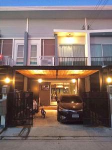 For RentTownhouseLadkrabang, Suwannaphum Airport : For rent, beautiful house, fully furnished. Built-in throughout Can raise animals Near Suvarnabhumi Airport