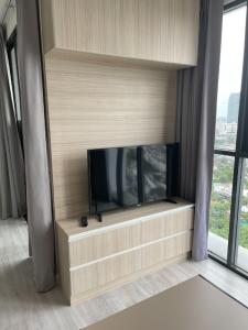 For RentCondoWongwianyai, Charoennakor : Condo for rent Ideo Mobi Sathorn, fully furnished. Ready to move in