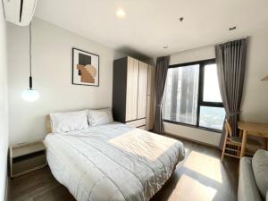 For RentCondoLadprao, Central Ladprao : LVY105 for rent, Condo Life Ladprao Valley, 37th floor, 28 sq m., studio room, 18,000 baht, 091-942-6249