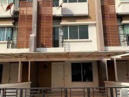 For RentTownhouseLadkrabang, Suwannaphum Airport : Townhome for rent, Town Plus On Nut, near Robinson Lat Krabang, only 9 minutes.