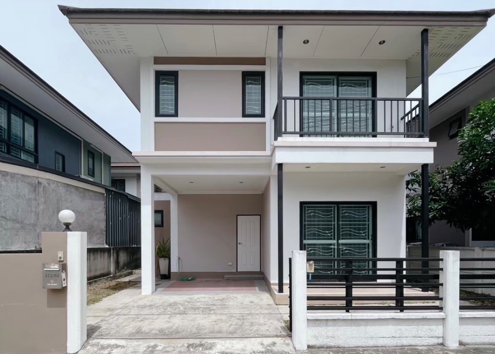For RentHousePattaya, Bangsaen, Chonburi : House for rent, The Premio Town, Ban Bueng, Chonburi, 3 bedrooms.