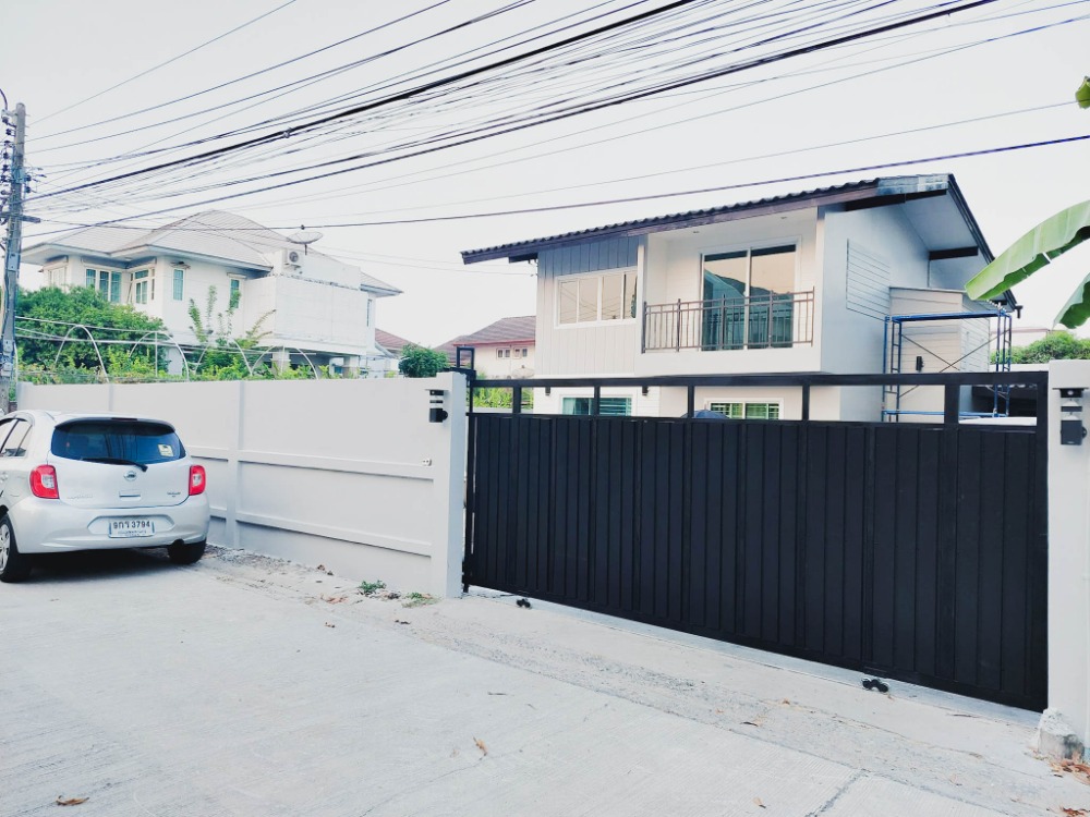 For RentHouseLadprao, Central Ladprao : H0322😊 For RENT Single house for rent, 4 storey house, 4 bedrooms 🏢Lat Phrao Lat Phrao🔔House area: 96.00 sq m.🔔Usable area: 300.00 sq m.💲 Rent: 40,000฿📞O99-5919653,O65- 9423251✅LineID:@sureresidence