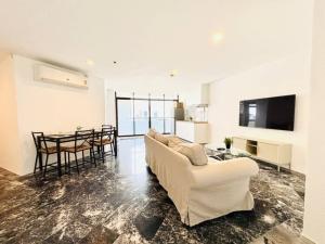 For RentCondoSukhumvit, Asoke, Thonglor : Condo for rent The Waterford Park sukhumvit 53, big room, big balcony, beautifully decorated, ready to move in.