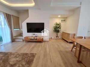 For RentTownhouseBangna, Bearing, Lasalle : 2-story townhome, beautifully decorated and furnished, for rent in Bang Kaeo-Bang Phli area, near Mega Bangna, only 3.5 km.