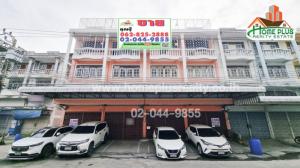 For SaleShophouseBang kae, Phetkasem : Urgent sale, cheaper than market price, commercial building, 4 units, 3 and a half floors, complete with rooftop addition. Soi Phetkasem 42, Intersection 1, good location, good investment.