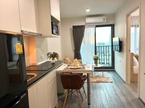 For RentCondoPattanakan, Srinakarin : 📣Rent with us and get 500 baht! For rent: Rich Park Triple Station, beautiful room, good price, very livable, ready to move in MEBK15626
