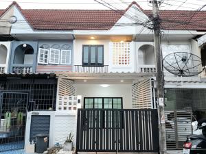 For SaleTownhouseChokchai 4, Ladprao 71, Ladprao 48, : 2-story townhouse for sale, Lat Phrao 87, Intersection 3, newly renovated.