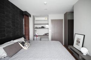 For RentCondoOnnut, Udomsuk : Room for rent, 2 bedrooms, beautiful built-ins, On Nut area, good location, BTS Onnut “The Base Sukhumvit 77”, ready to move in.