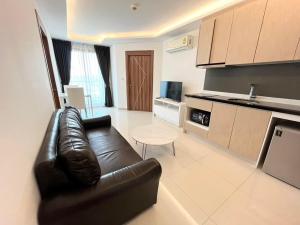For RentCondoPattaya, Bangsaen, Chonburi : Condo, beautiful room, good view, ready to move in immediately 🔥