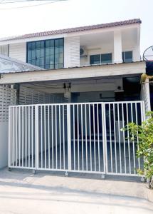 For RentTownhouseChiang Mai : Townhome for rent good location near by 5 min to 89 Plaza, No.15H535