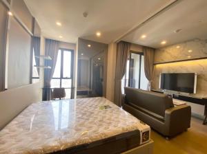 For RentCondoSilom, Saladaeng, Bangrak : ATSL103 Condo for rent, Ashton Silom, 23rd floor, city view, 35 sq m., 1 bedroom, 1 bathroom, 35,000 baht, 064-878-5283