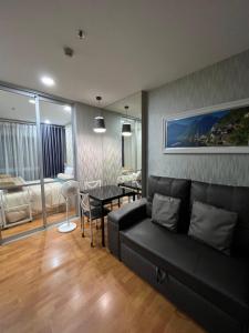For RentCondoThaphra, Talat Phlu, Wutthakat : 👑 The President Sathorn - Ratchaphruek 3 👑 1BEDROOM size 30 sq m., 25th floor, garden view, built-in furniture. There are complete electrical appliances. Ready to move in